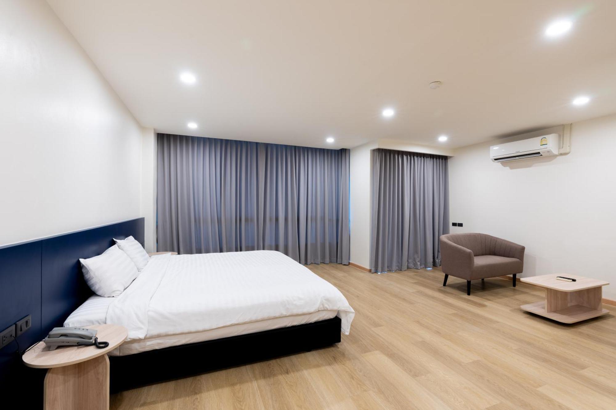 Ca Hotel And Residence Phuket - Sha Extra Plus Exterior photo